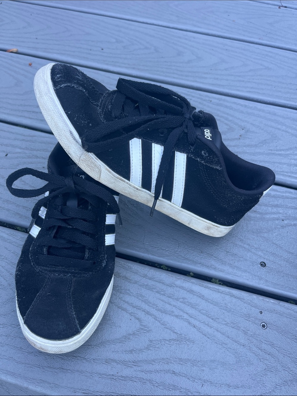 Women’s adidas Black and White Athletic Shoes US size 6.5 UK 5